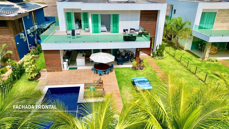 5-Bedroom House Near the Beach in Guarajuba