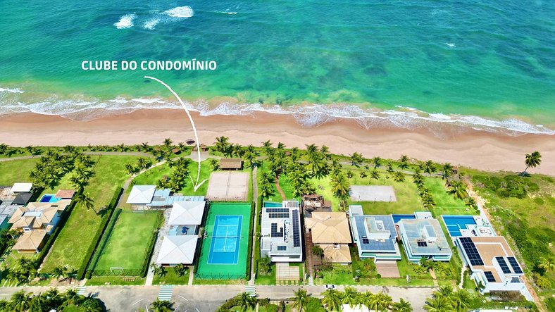 5-Bedroom House Near the Beach in Guarajuba