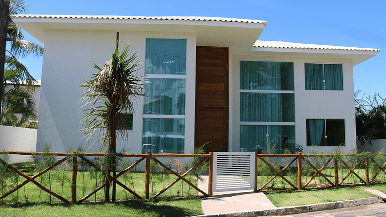 Casa 6 Suítes a 80 Metros da Praia em Guarajuba!