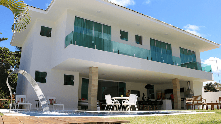 Casa 6 Suítes a 80 Metros da Praia em Guarajuba!