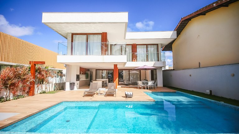 Casa de Praia Pé Na Areia em Guarajuba - Frente Mar