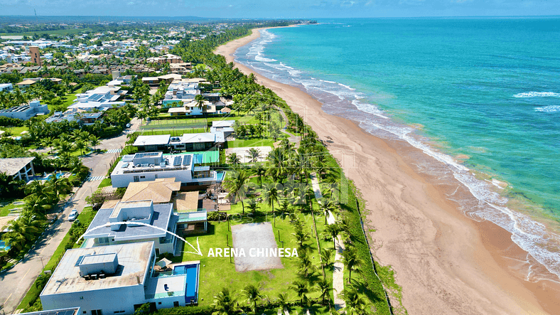 Seaside mansion (right on the sand) in Guarajuba